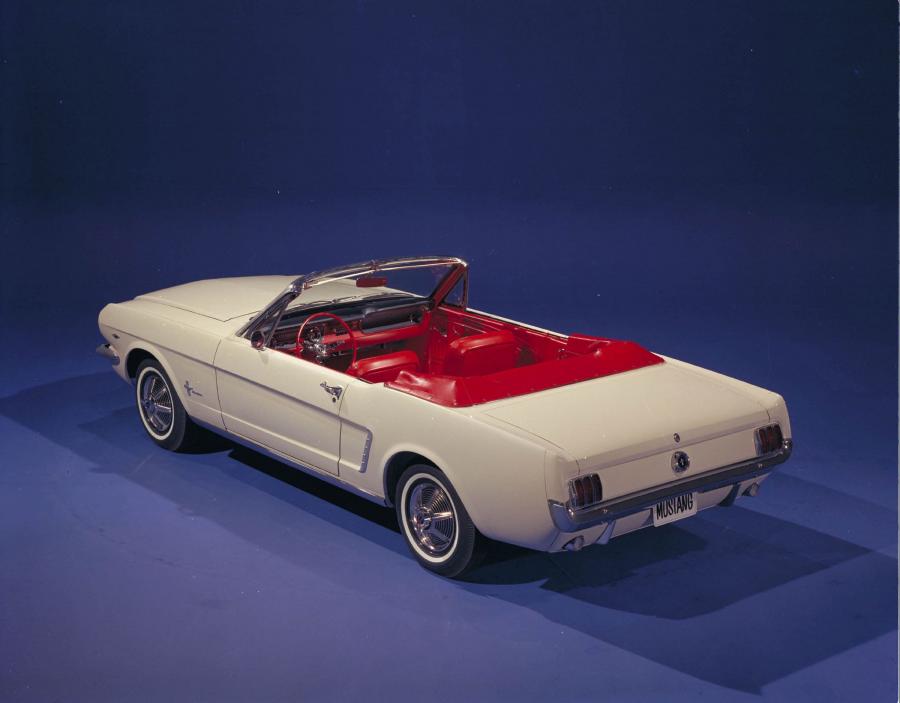  Ford Mustang Convertible 1964 года  (фото 4 из 27)